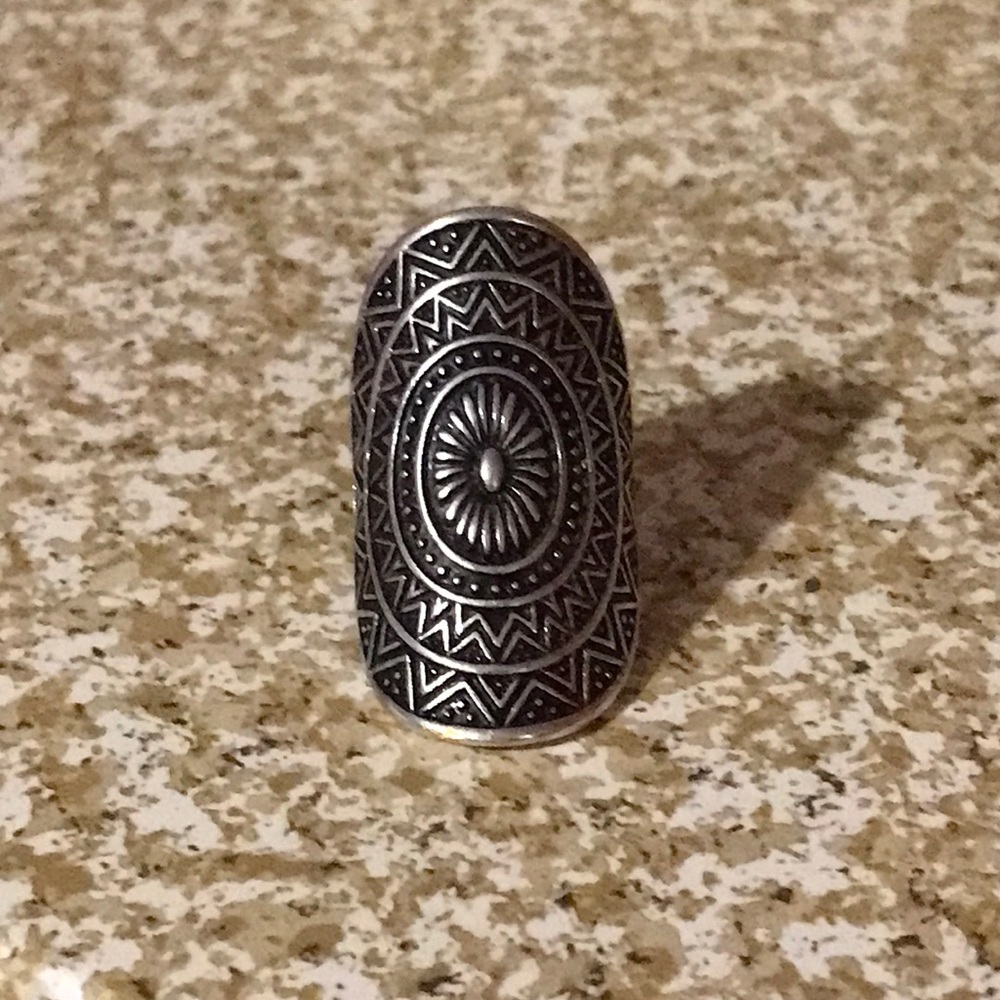 Silver ring with design size 6.5